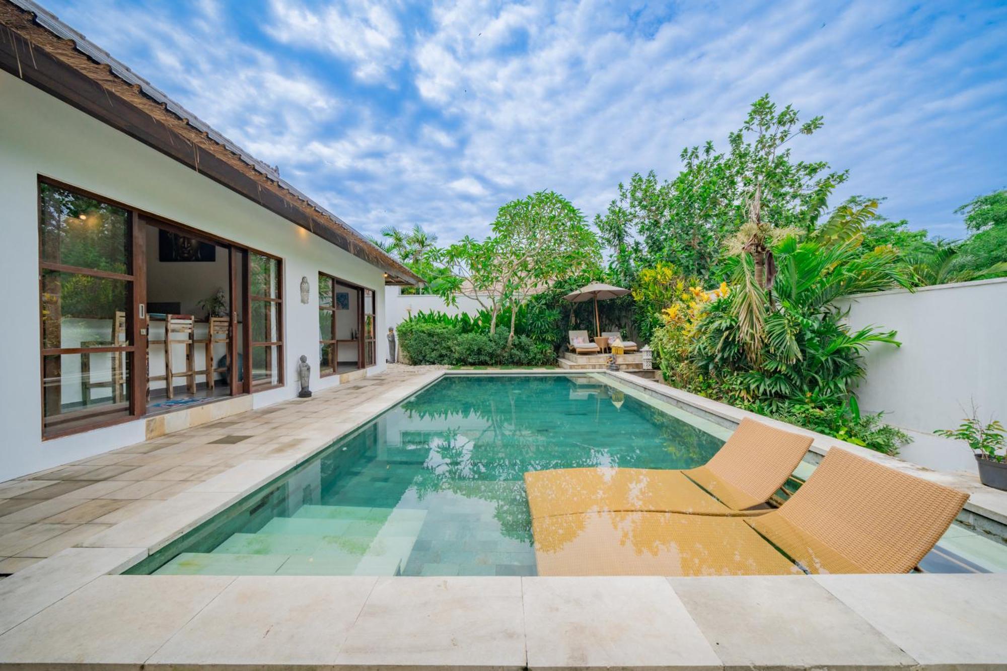 Bali Sunyi Villas Jimbaran Exterior foto